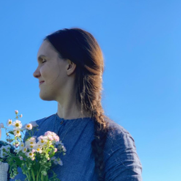 Meet your Posher, Clarissa - Picture 1 of 1